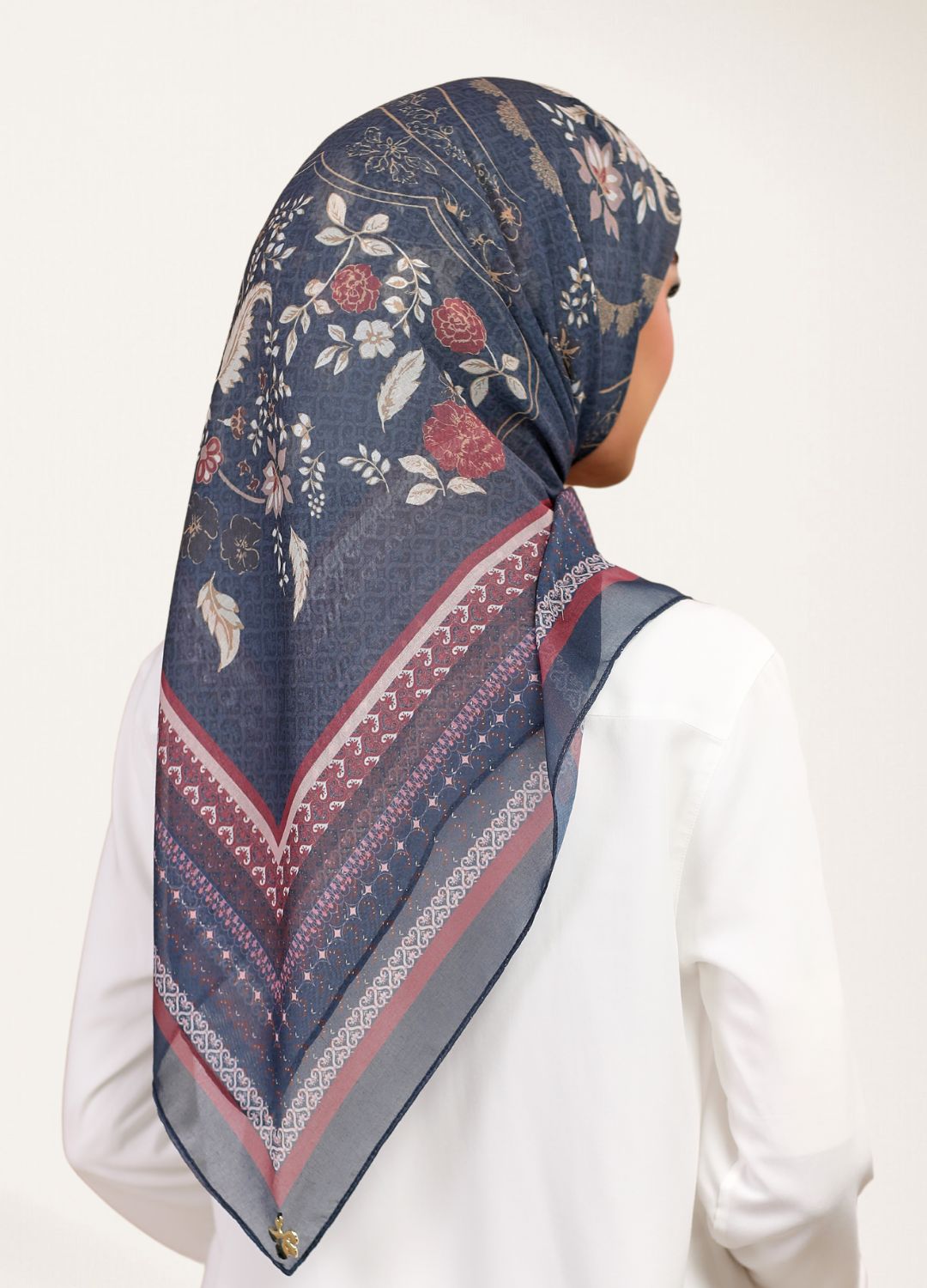 Printed floral Cotton Bawal Dark Navy